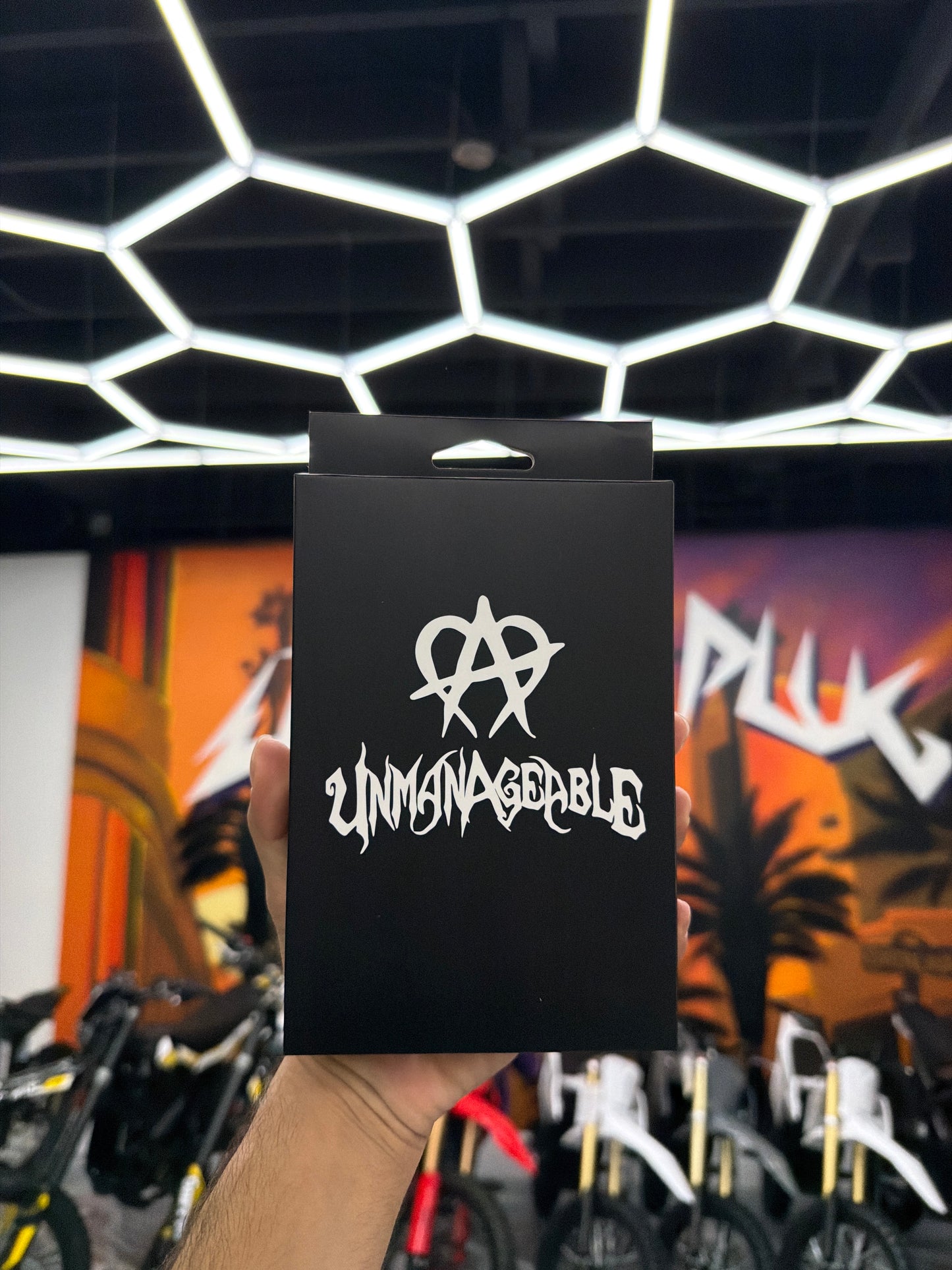 Unmanageable ski mask